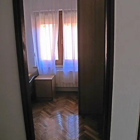 Gostinjska kuća D.k. Pula